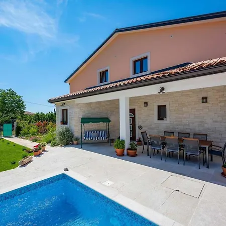 Sa-ra Casa de Férias Villanuova